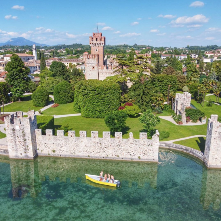 Peschiera Crociera Basso Lago di Garda