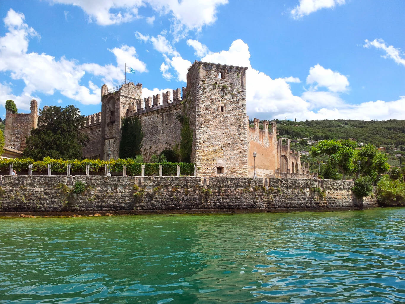 I castelli del Lago di Garda e dintorni:: Castello di Torri del Benaco