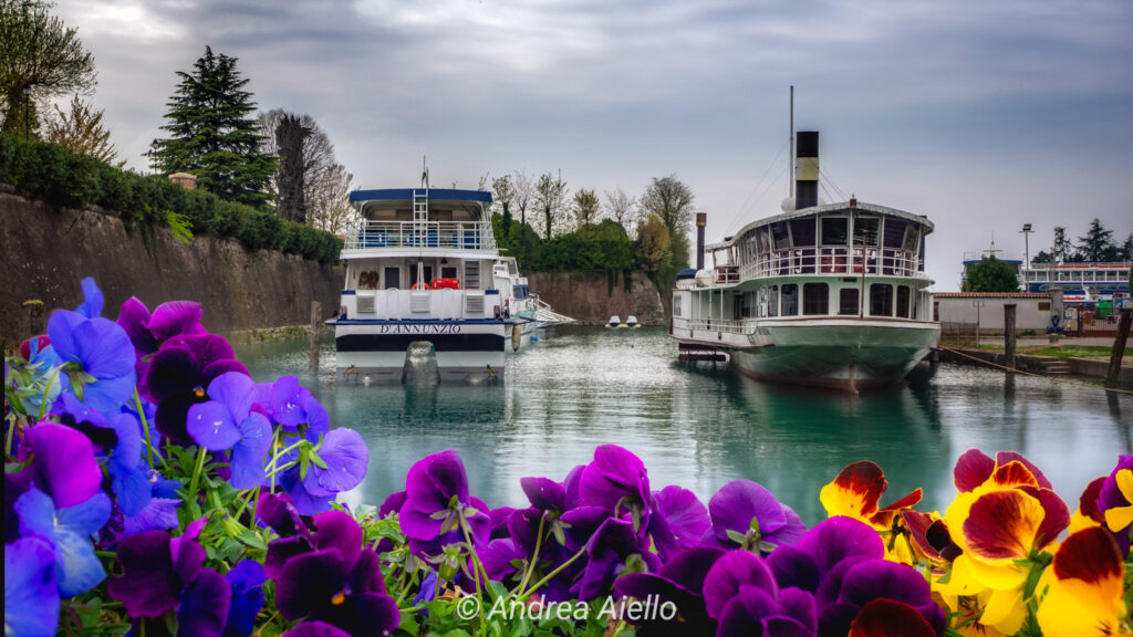 Paseo del lago de Garda en ferry