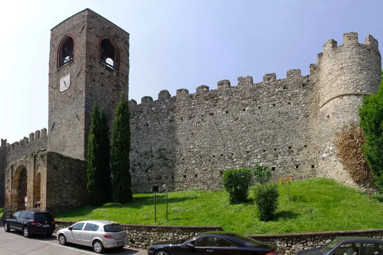 I castelli del Lago di Garda e dintorni: Castello di Moniga