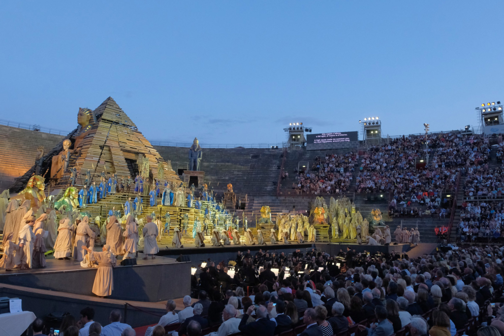 Dal Lago di Garda: trasferimento Arena Opera Festival
